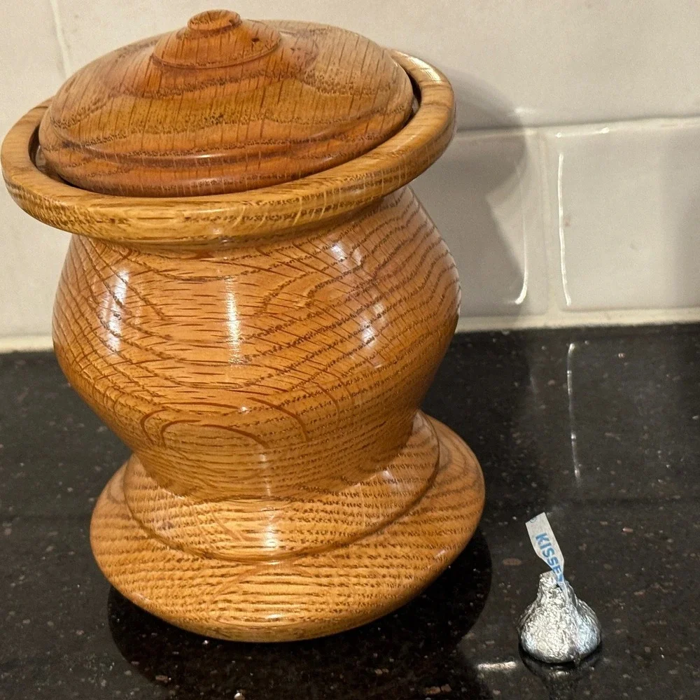Handmade‎ Turned Wood Lidded Jar Canister Pedestal Base Glossy Natural Grain
